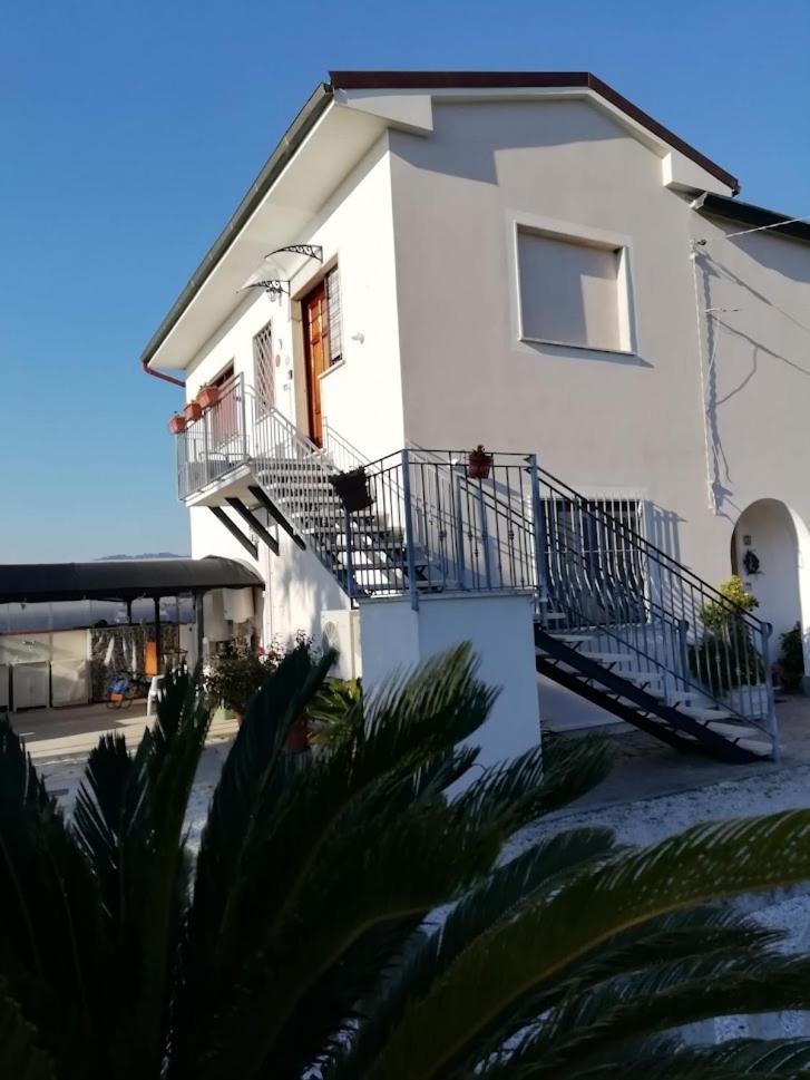 马萨罗萨La Casa Di Silvia公寓 外观 照片
